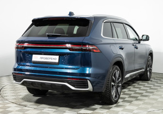 Подержанный автомобиль Geely Monjaro 2023 года (5 фото)