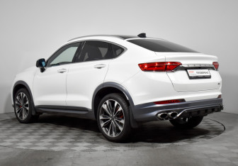 Подержанный автомобиль Geely Tugella 2022 года (7 фото)