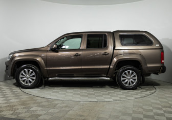 Подержанный автомобиль Volkswagen Amarok 2013 года (8 фото)