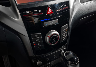 Подержанный автомобиль SsangYong Tivoli 2016 года (17 фото)