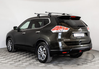 Подержанный автомобиль Nissan X-Trail 2018 года (7 фото)