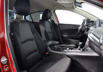 Подержанный автомобиль Mazda 3 Sedan 2014 года (11 фото)