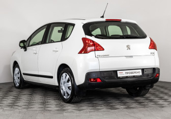 Подержанный автомобиль Peugeot 3008 2011 года (7 фото)