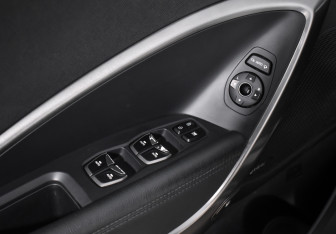 Подержанный автомобиль Hyundai Santa Fe 2018 года (10 фото)
