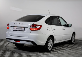 Подержанный автомобиль LADA (ВАЗ) Granta Hatchback 2022 года (5 фото)