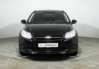 Подержанный автомобиль Ford Focus Sedan 2011 года (2 фото)
