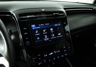 Подержанный автомобиль Hyundai Tucson 2022 года (17 фото)