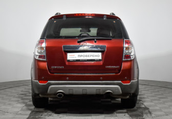 Подержанный автомобиль Chevrolet Captiva 2008 года (6 фото)