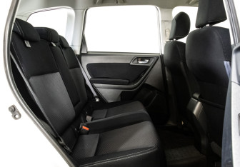 Подержанный автомобиль Subaru Forester Suv 2014 года (19 фото)