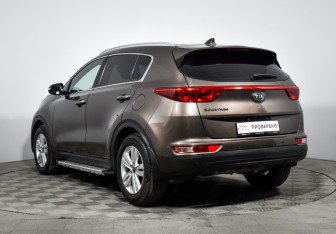 Подержанный автомобиль Kia Sportage 2017 года (7 фото)
