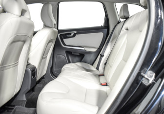 Подержанный автомобиль Volvo XC60 2014 года (12 фото)