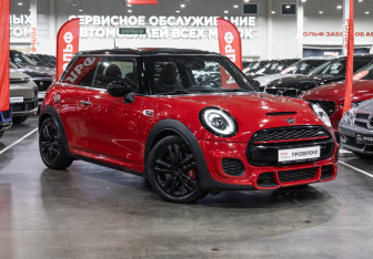 Подержанный автомобиль MINI Hatch 2019 года (5 фото)