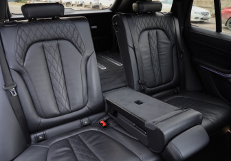 Подержанный автомобиль BMW X5 2019 года (35 фото)