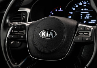 Подержанный автомобиль Kia Sorento 2019 года (13 фото)