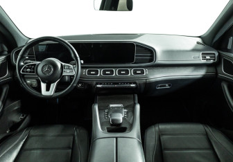 Подержанный автомобиль Mercedes-Benz GLE 2021 года (13 фото)