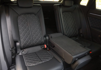 Подержанный автомобиль Audi Q3 2025 года (31 фото)