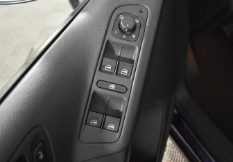 Подержанный автомобиль Volkswagen Tiguan 2013 года (18 фото)