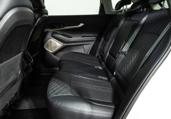 Подержанный автомобиль BMW X3 2018 года (10 фото)