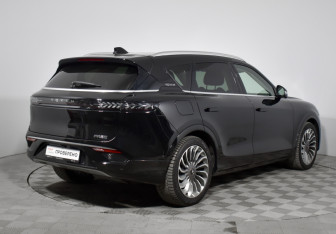 Подержанный автомобиль Voyah Free 2023 года (5 фото)