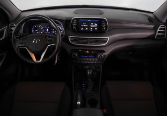 Подержанный автомобиль Hyundai Tucson 2020 года (9 фото)