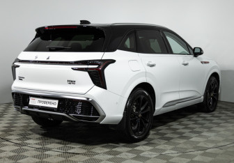 Подержанный автомобиль Hongqi HS3 2024 года (5 фото)
