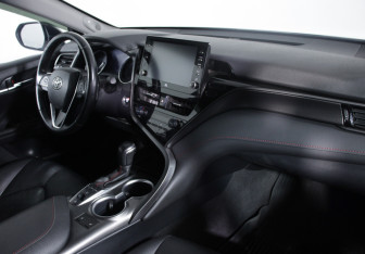 Подержанный автомобиль Toyota Camry Sedan 2021 года (17 фото)