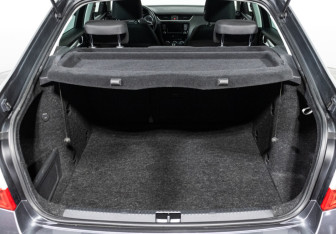 Подержанный автомобиль Skoda Octavia Liftback 2016 года (16 фото)