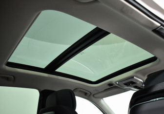 Подержанный автомобиль Hongqi H9 2023 года (13 фото)