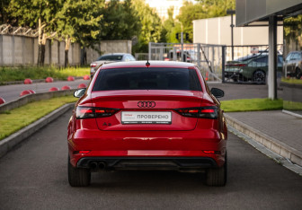 Подержанный автомобиль Audi A3 Sedan 2019 года (7 фото)
