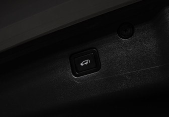 Подержанный автомобиль Changan UNI-K 2023 года (30 фото)