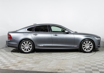 Подержанный автомобиль Volvo S90 2019 года (4 фото)