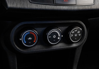 Подержанный автомобиль Mitsubishi Lancer Sedan 2008 года (14 фото)