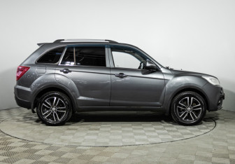 Подержанный автомобиль Lifan X60 2017 года (4 фото)