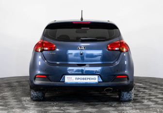 Подержанный автомобиль Kia Ceed Hatchback 2013 года (6 фото)