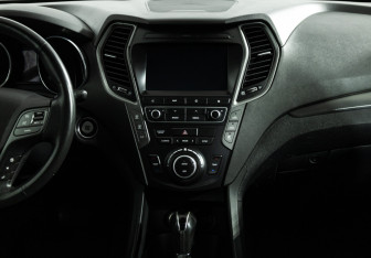Подержанный автомобиль Hyundai Santa Fe 2017 года (14 фото)