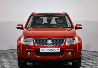 Подержанный автомобиль Suzuki Grand Vitara 2010 года (2 фото)