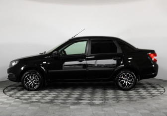 Подержанный автомобиль LADA (ВАЗ) Granta Sedan 2021 года (8 фото)