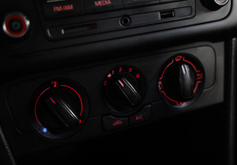 Подержанный автомобиль Volkswagen Polo Sedan 2019 года (13 фото)