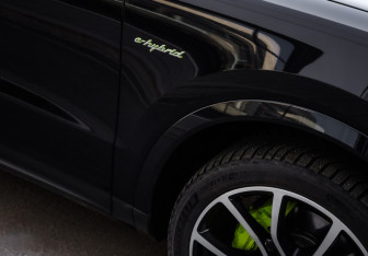 Подержанный автомобиль Porsche Cayenne 2019 года (5 фото)