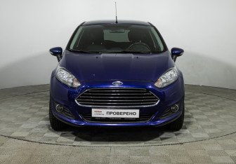 Подержанный автомобиль Ford Fiesta Hatchback 2016 года (2 фото)