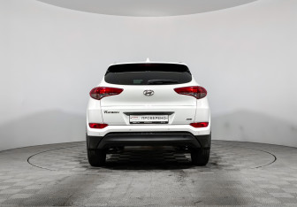Подержанный автомобиль Hyundai Tucson 2017 года (6 фото)