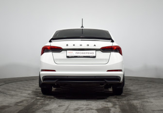 Подержанный автомобиль Skoda Rapid Liftback 2020 года (6 фото)