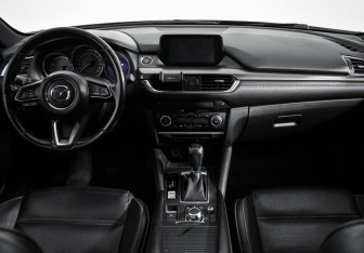 Подержанный автомобиль Mazda 6 Sedan 2016 года (18 фото)