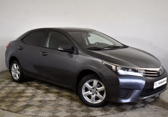 Подержанный автомобиль Toyota Corolla Sedan 2014 года (2 фото)