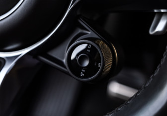 Подержанный автомобиль Porsche Cayenne 2018 года (16 фото)