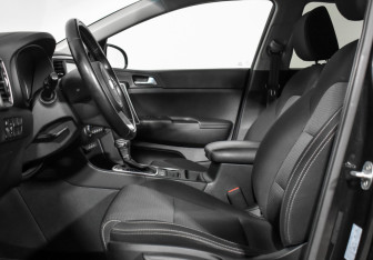 Подержанный автомобиль Kia Sportage 2021 года (11 фото)