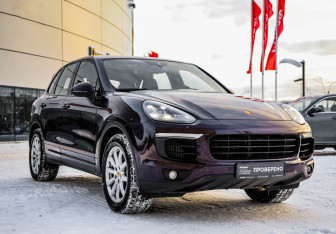 Подержанный автомобиль Porsche Cayenne 2015 года (5 фото)