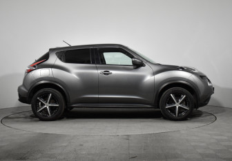 Подержанный автомобиль Nissan Juke 2014 года (4 фото)