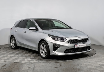Подержанный автомобиль Kia Ceed Hatchback 2018 года (3 фото)
