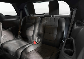 Подержанный автомобиль Ford Explorer 2014 года (13 фото)
